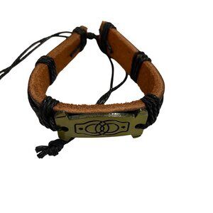 Leather & Metal Adjustable Bracelet With metal  handcuffs symbol commitment
